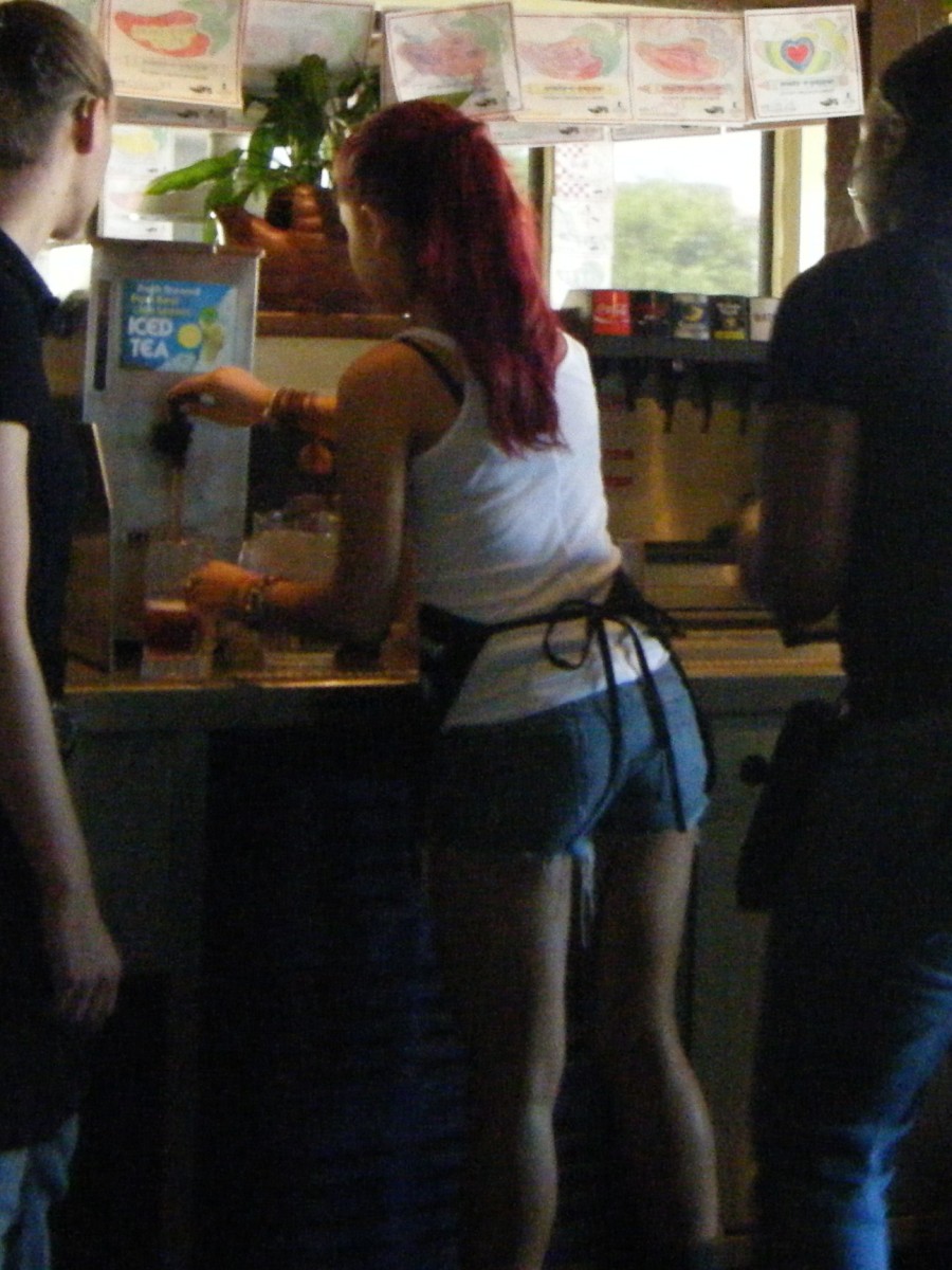 Ariana Grande St. Jude's Fundraiser at Chili's