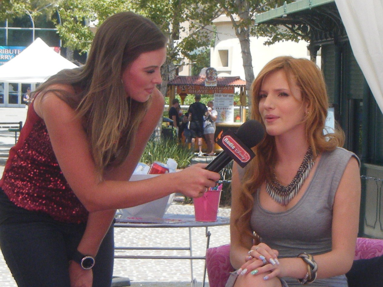 Bella Thorne Meet and Greet at Victoria Gardens