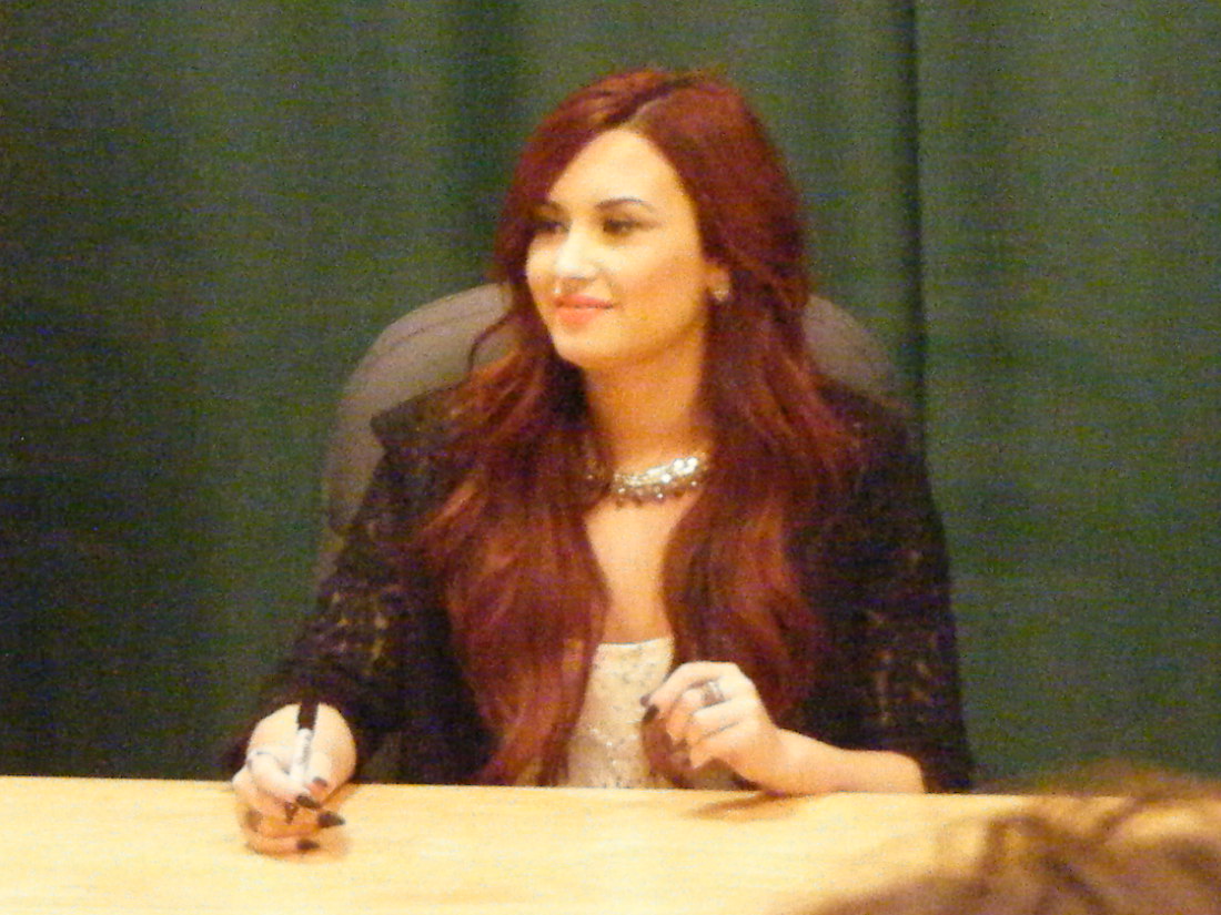 Demi Lovato Meet and Greet for Seventeen Magazine