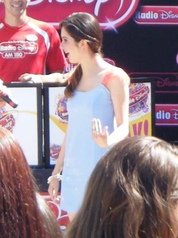 Laura Marano - Radio Disney Event